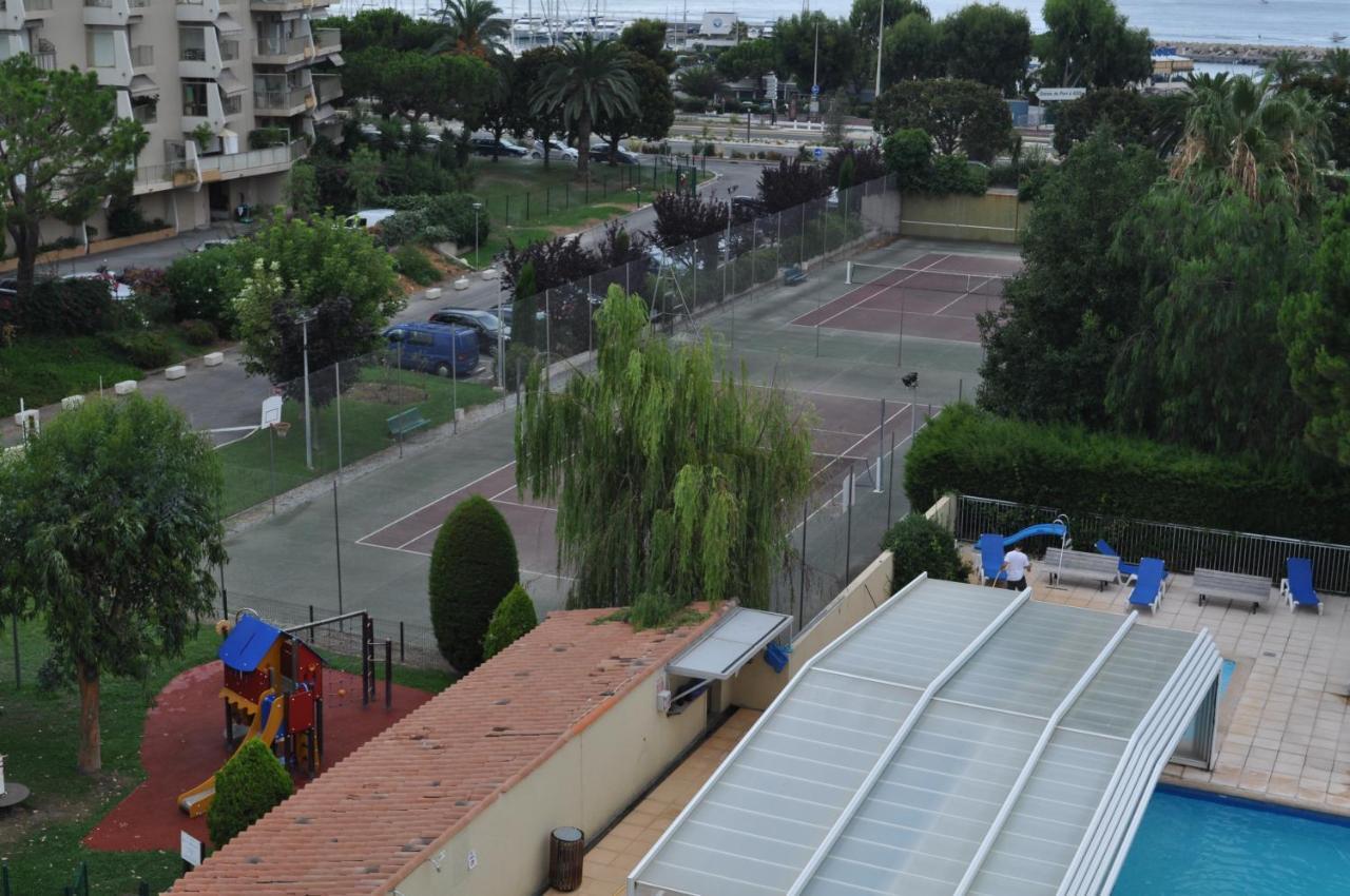 Inter-Residences Heliotel Marine Saint-Laurent-du-Var Bagian luar foto