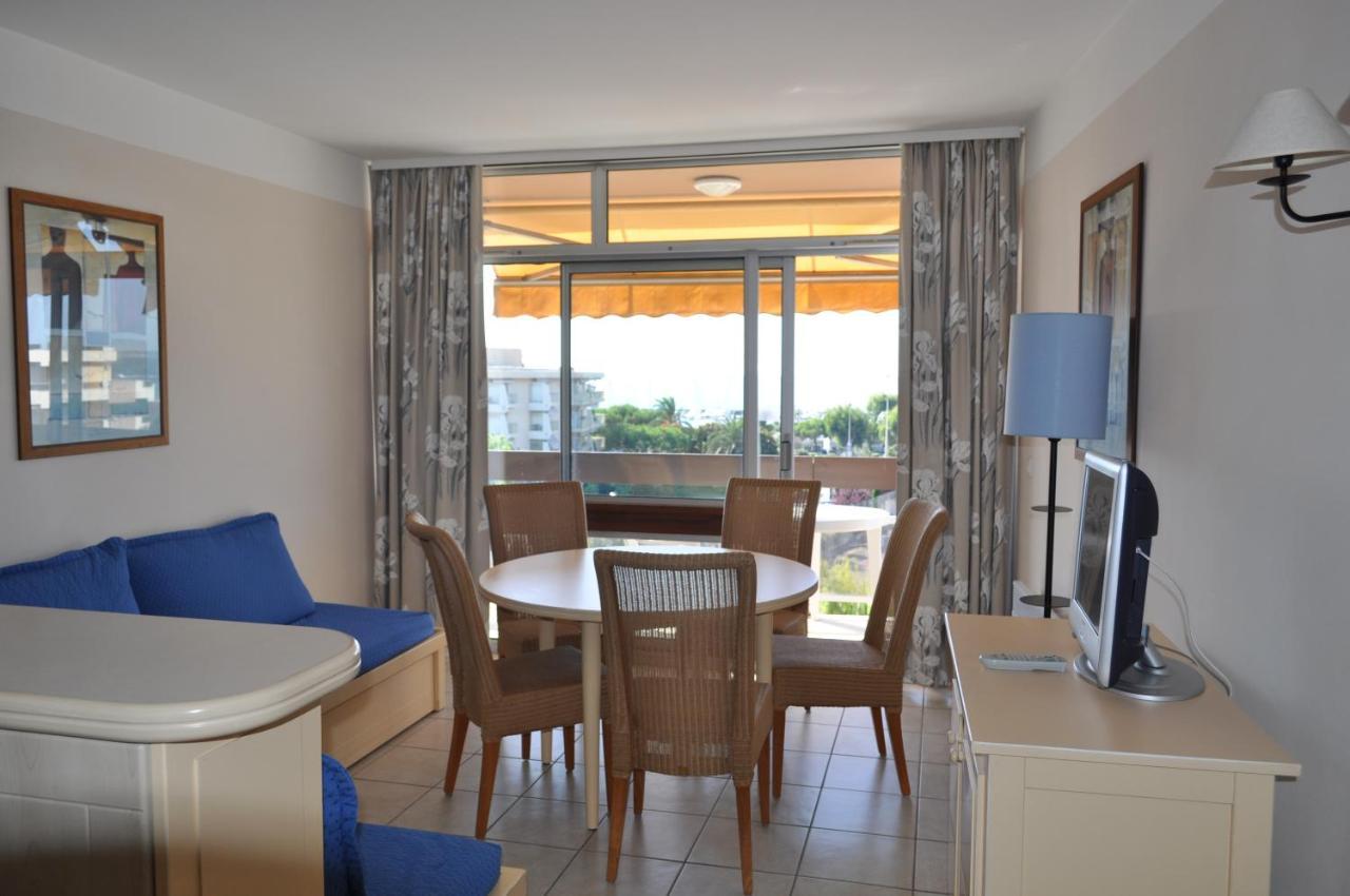 Inter-Residences Heliotel Marine Saint-Laurent-du-Var Bagian luar foto